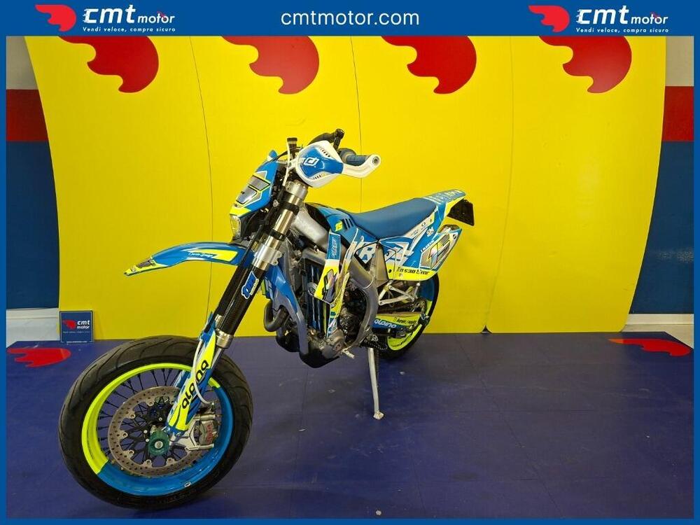 Tm Moto SMM 530 Fi ES (2018) (2)