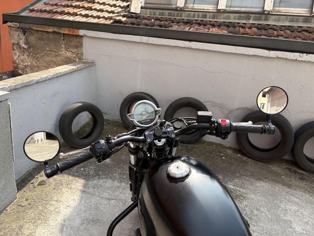 Moto Guzzi V7 Stone (2021 - 24) (6)