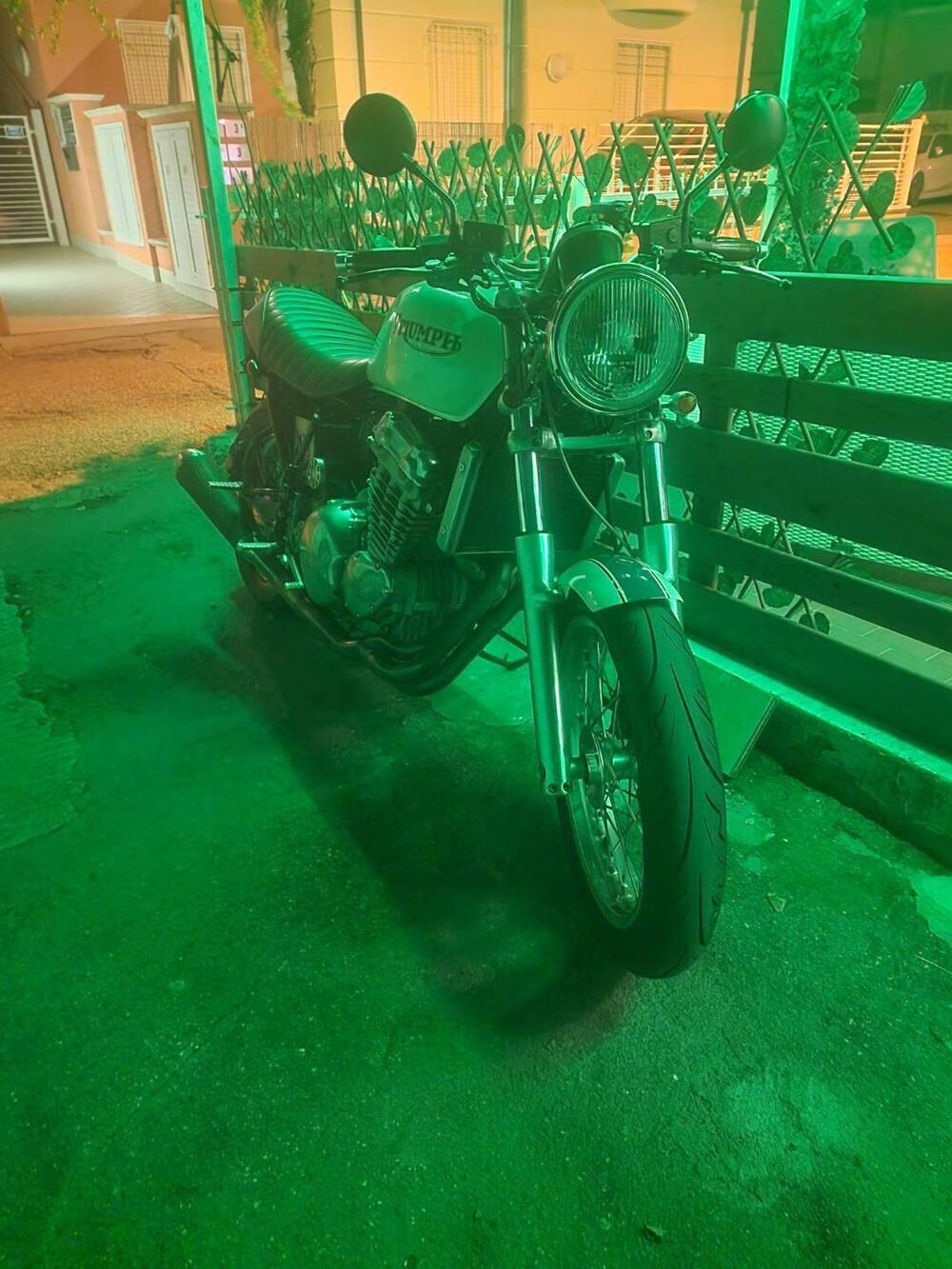 Triumph Thunderbird 900 (1995 - 01) (5)