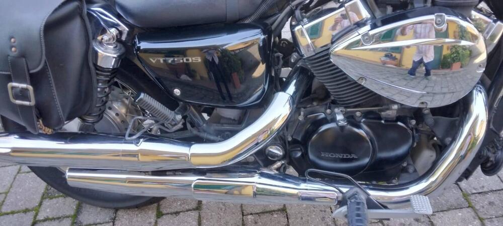 Honda VT 750S Shadow Black Spirit (7)