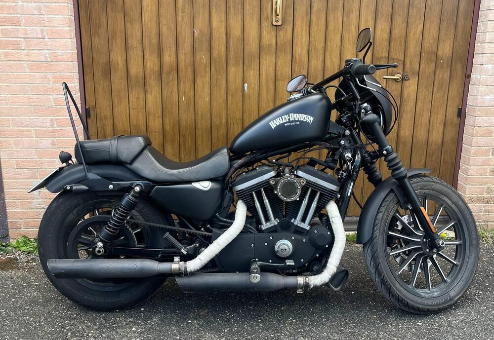Harley-Davidson 883 Iron (2009 - 11) - XL 883N