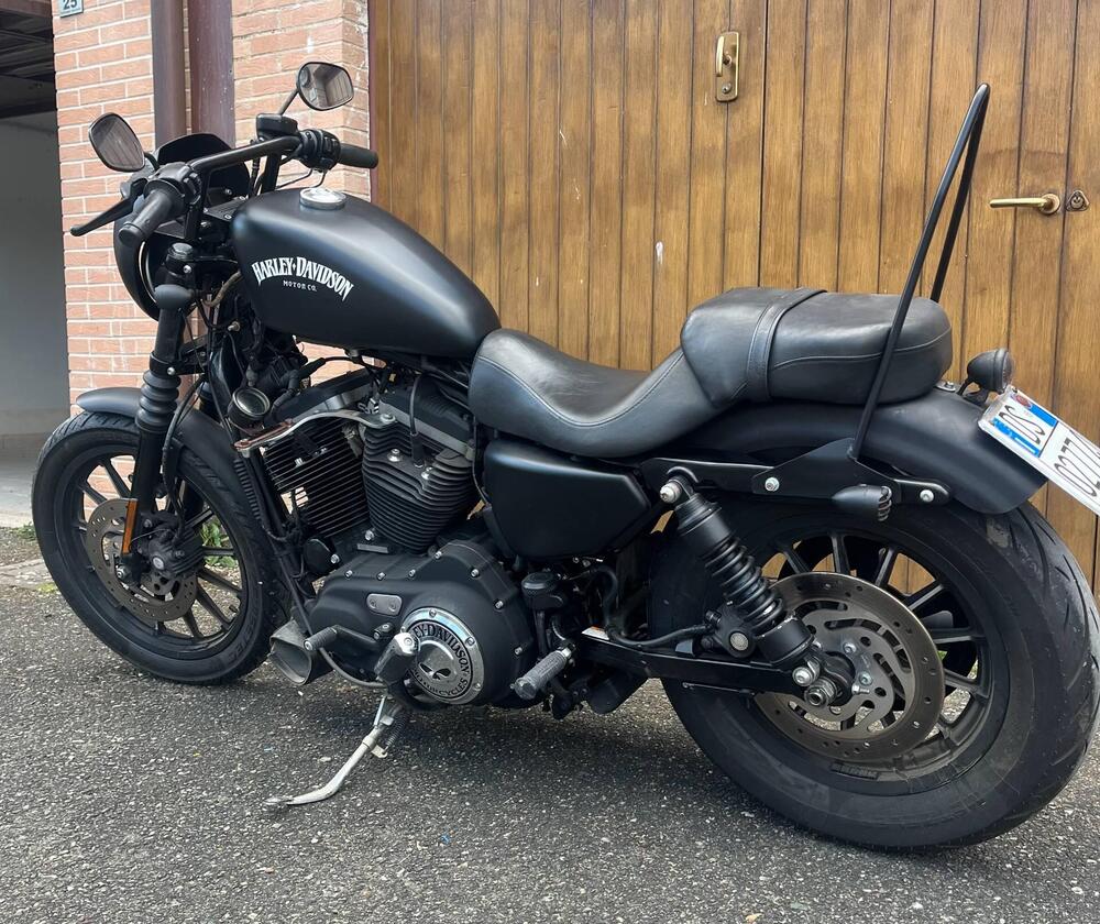 Harley-Davidson 883 Iron (2009 - 11) - XL 883N (3)