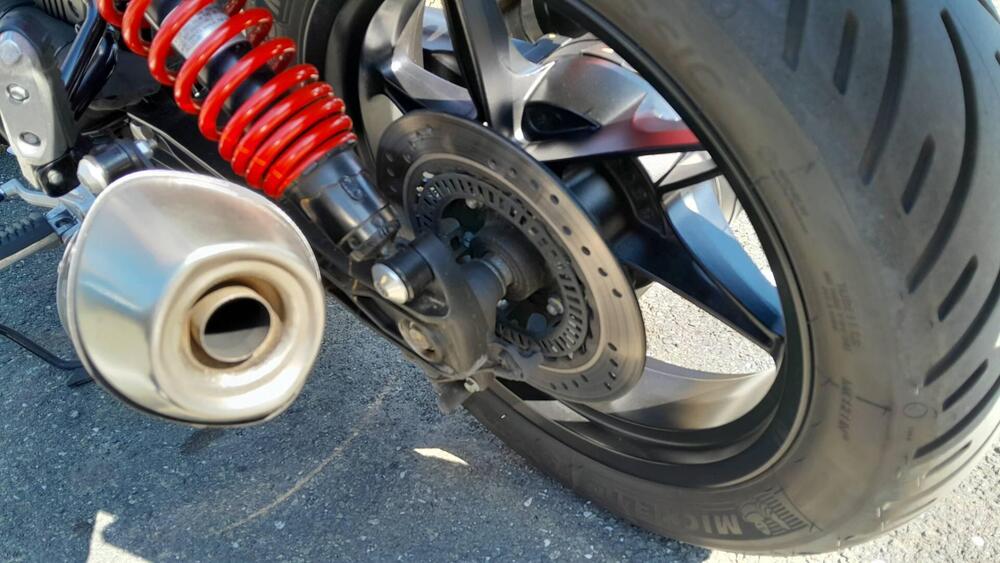 Moto Guzzi V7 Stone Special Edition (2022 - 25) (11)