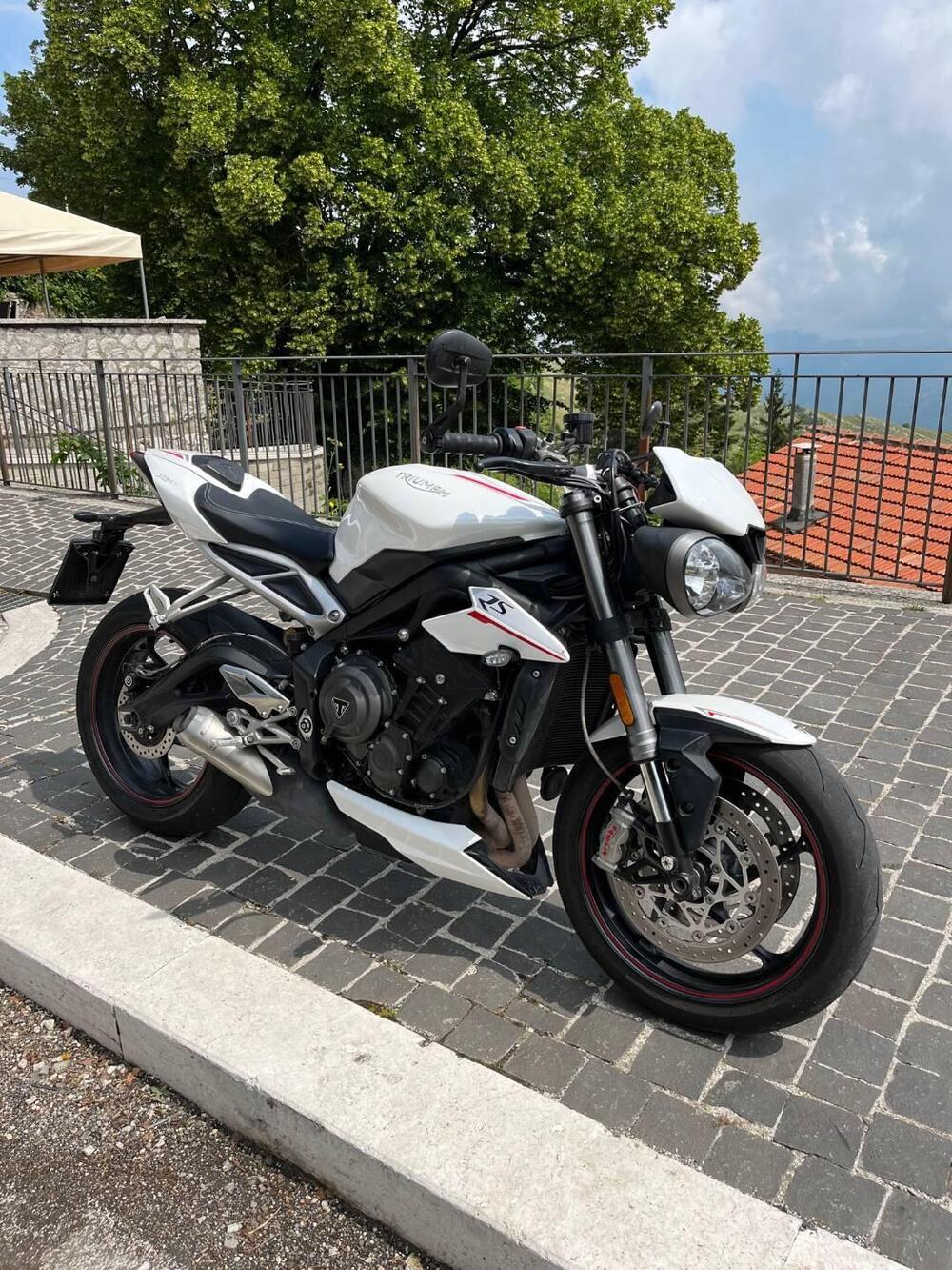 Triumph Street Triple RS (2017 - 19) (2)