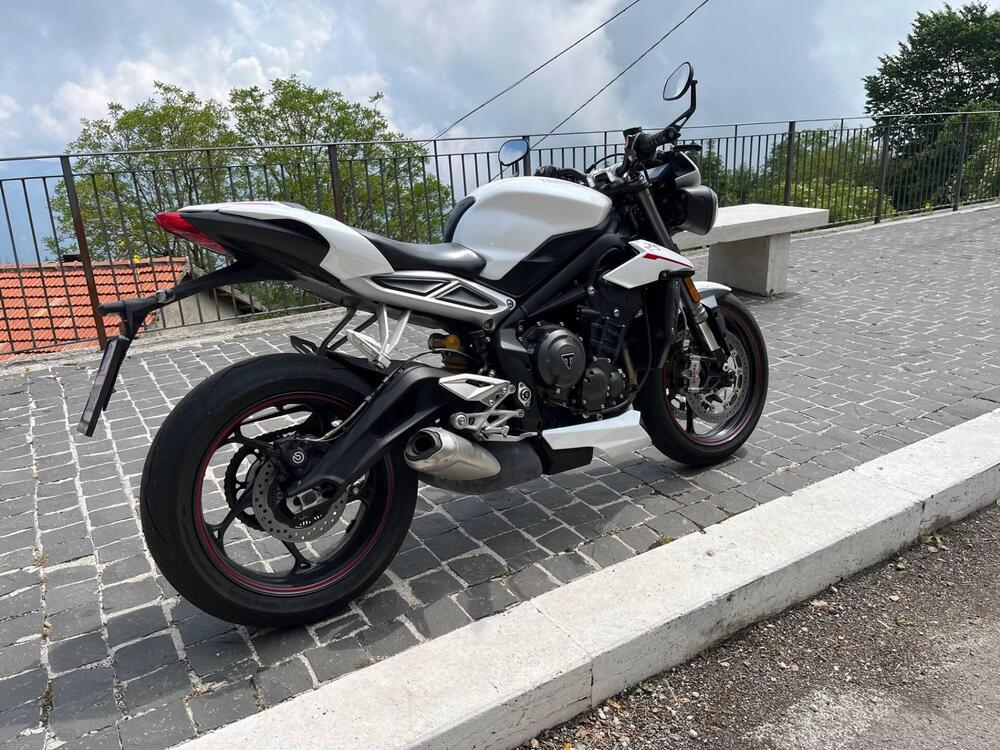 Triumph Street Triple RS (2017 - 19) (3)