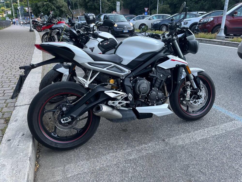 Triumph Street Triple RS (2017 - 19) (4)