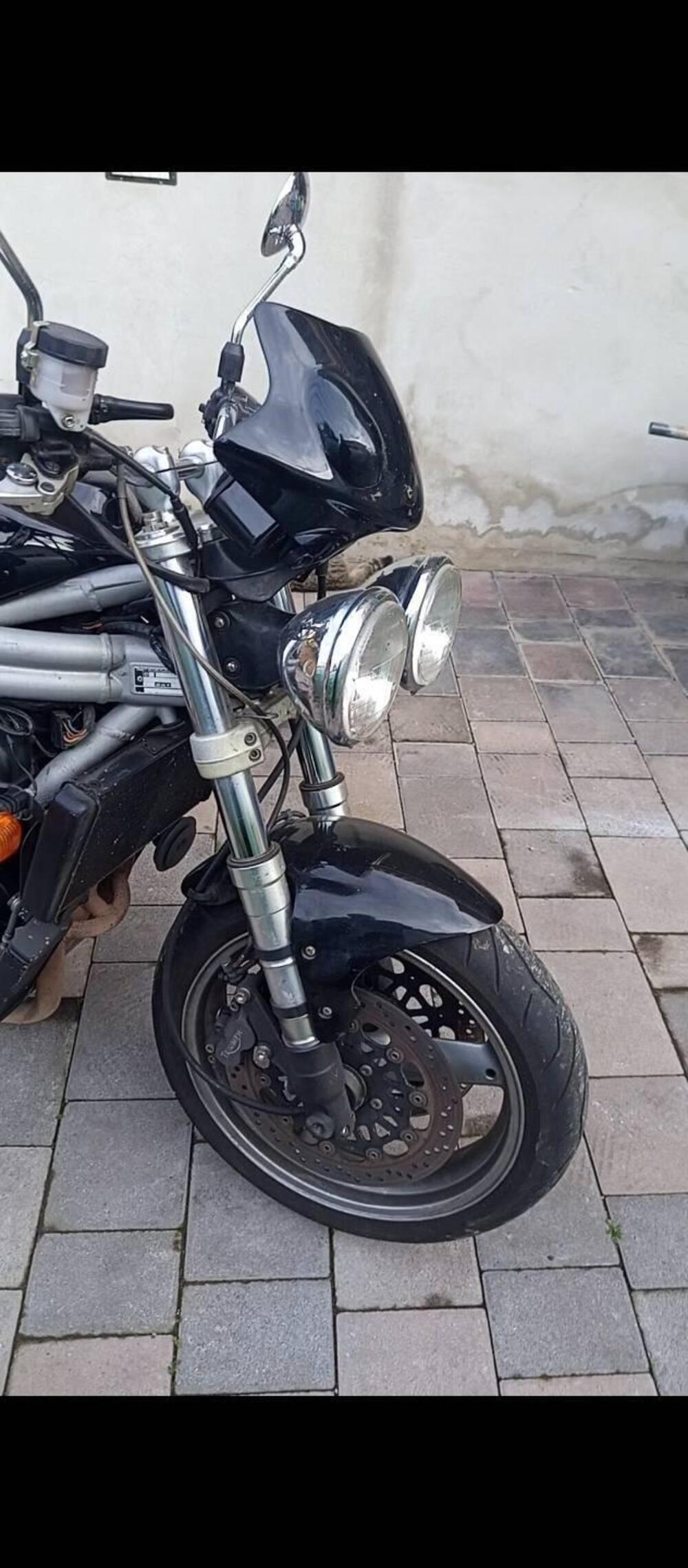 Triumph Speed Triple 955 (1998 - 01) (2)