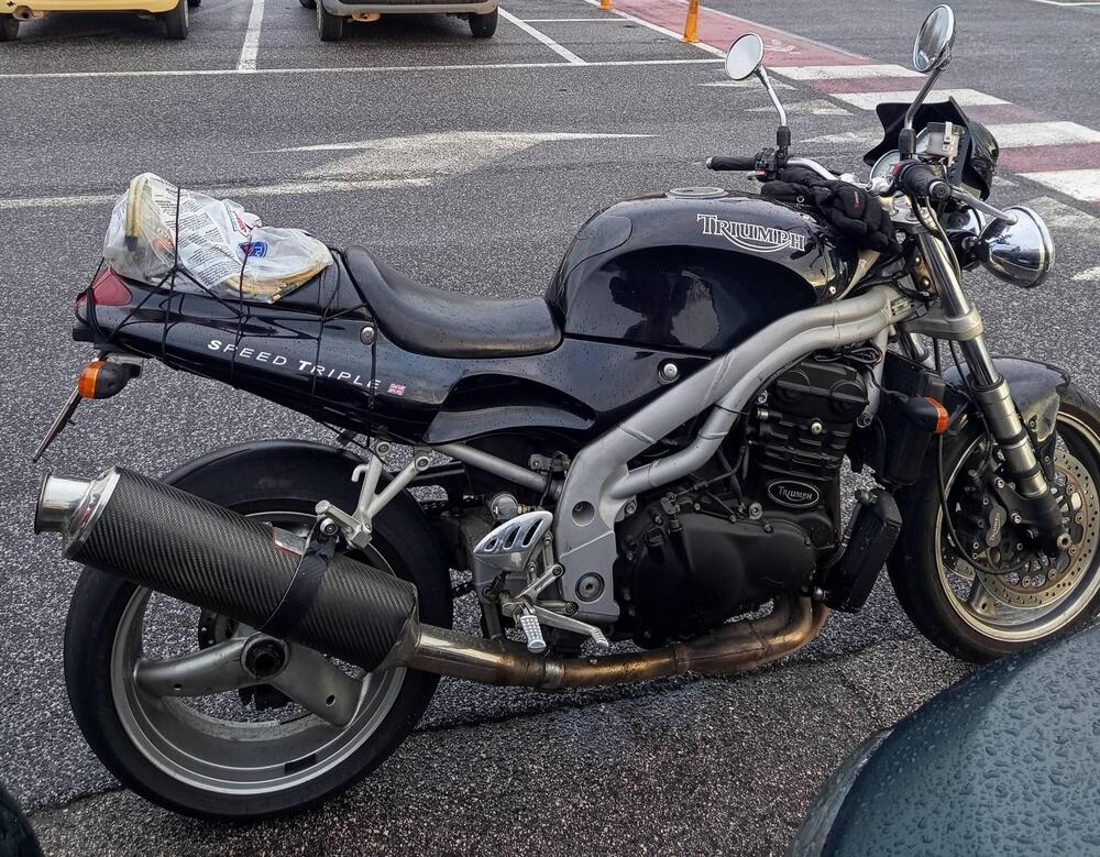 Triumph Speed Triple 955 (1998 - 01) (3)