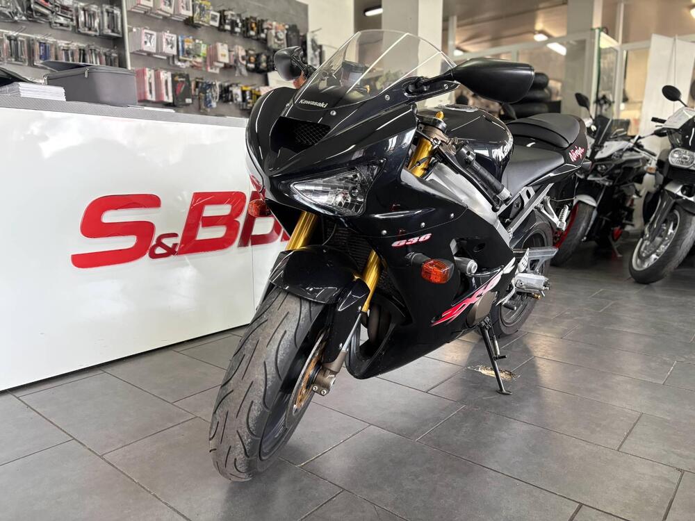 Kawasaki Ninja 636 ZX-6R (2003 - 04) (2)