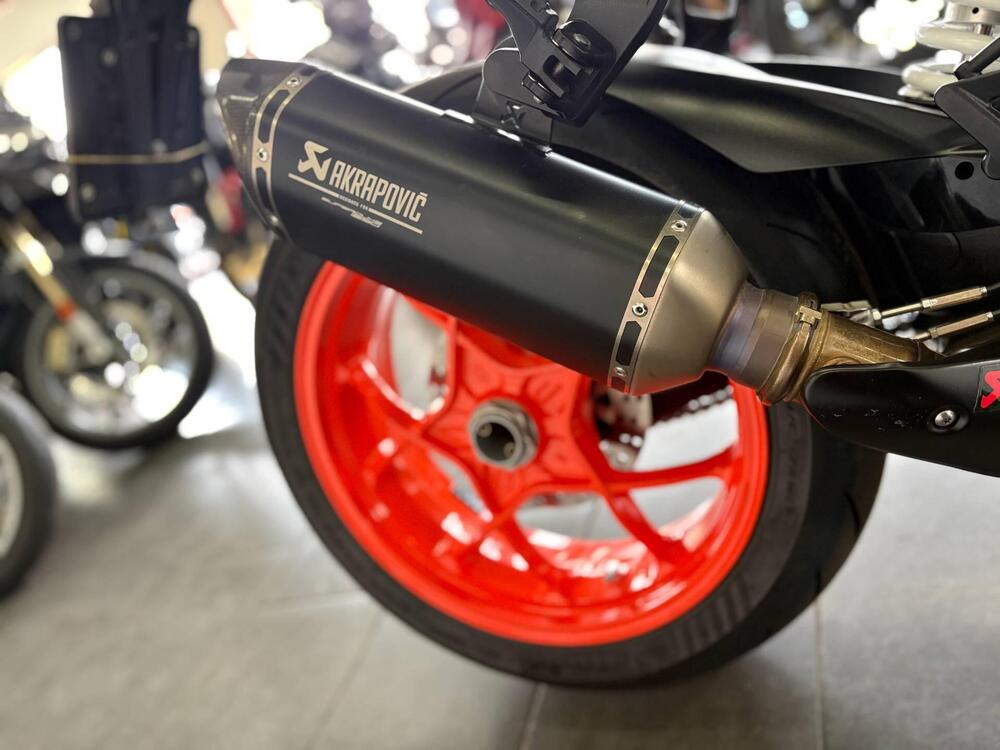 KTM 1290 Super Duke R (2019) (6)