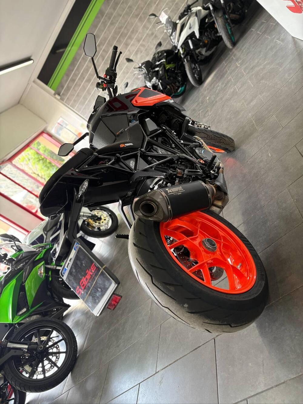 KTM 1290 Super Duke R (2019) (5)