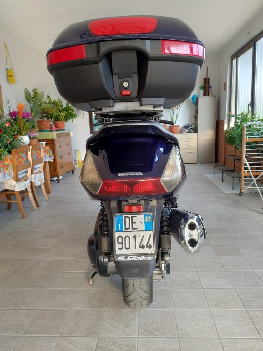 Honda Silver Wing 400 (2006 - 09) (2)