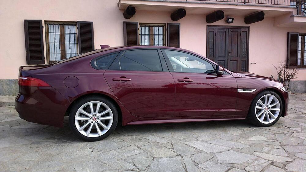 Jaguar XF usata a Asti