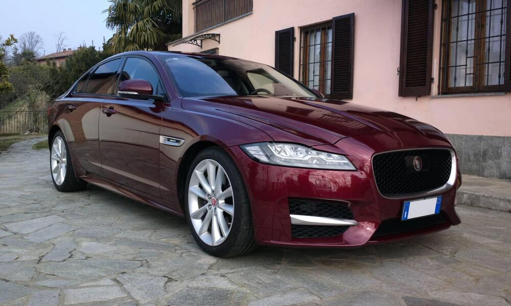 Jaguar XF usata a Asti (2)