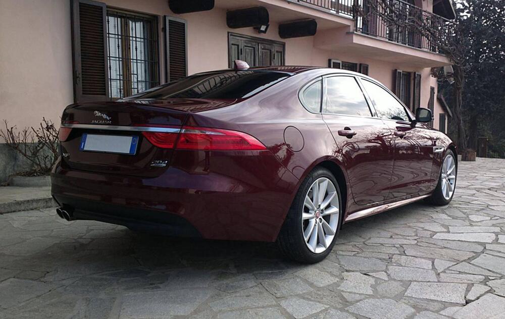 Jaguar XF usata a Asti (3)