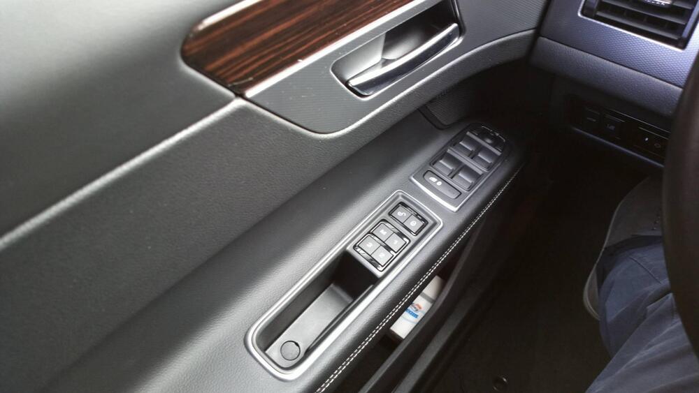 Jaguar XF usata a Asti (5)