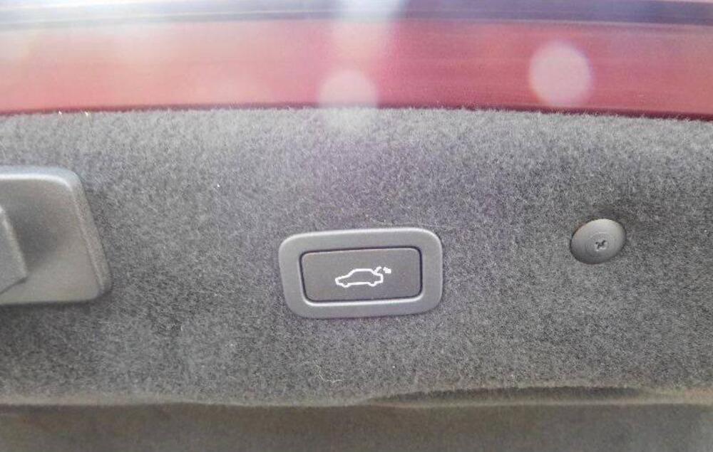 Jaguar XF usata a Asti (11)