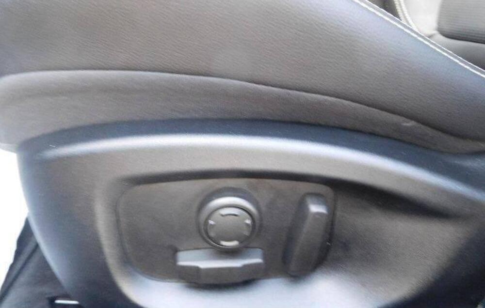 Jaguar XF usata a Asti (12)