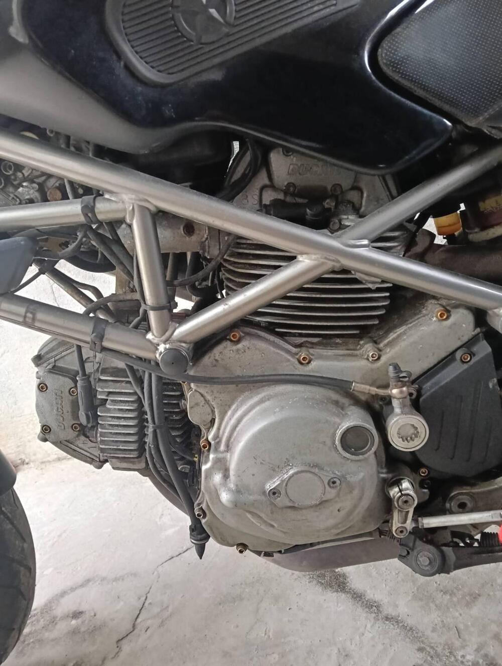 Ducati Monster 600 Dark (1998 - 01) (5)