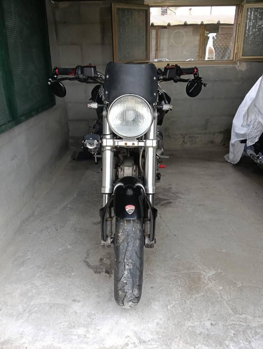 Ducati Monster 600 Dark (1998 - 01) (7)