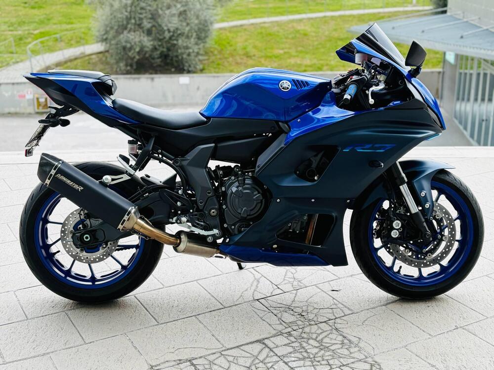 Yamaha YZF R7 (2021 - 25) (5)