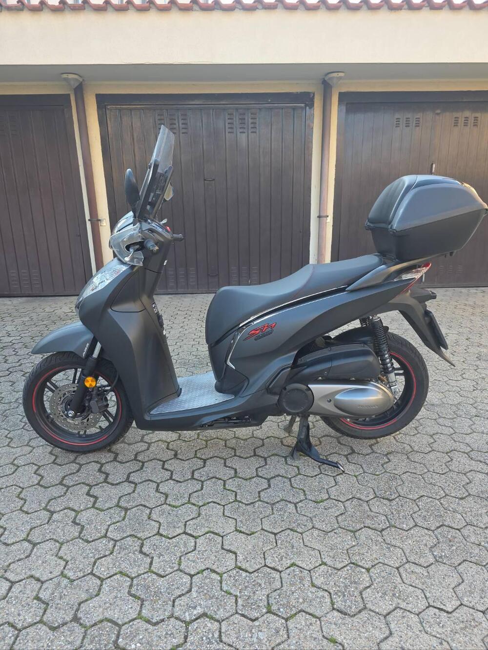 Honda SH 300 i Sport ABS (2018 - 20) (3)