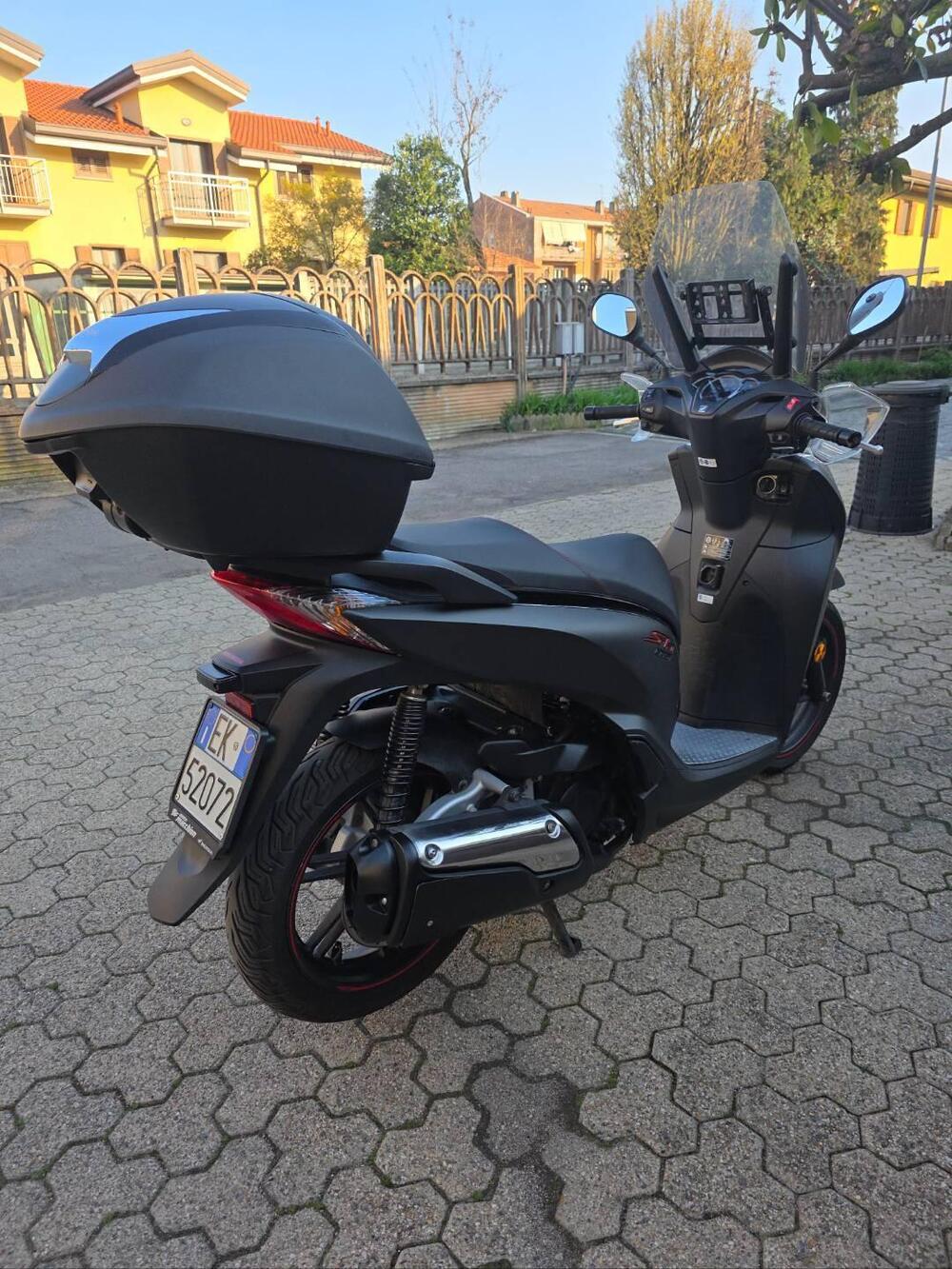 Honda SH 300 i Sport ABS (2018 - 20) (6)