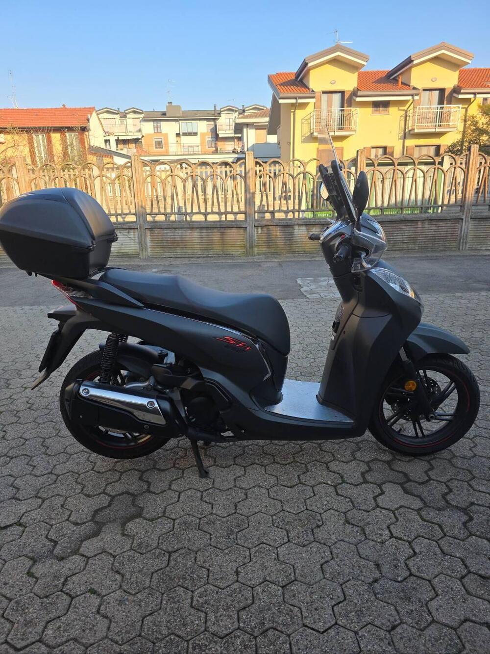 Honda SH 300 i Sport ABS (2018 - 20) (7)