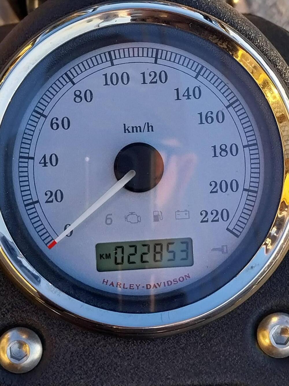 Harley-Davidson 1584 Street Bob (2008 - 15) - FXDB (6)