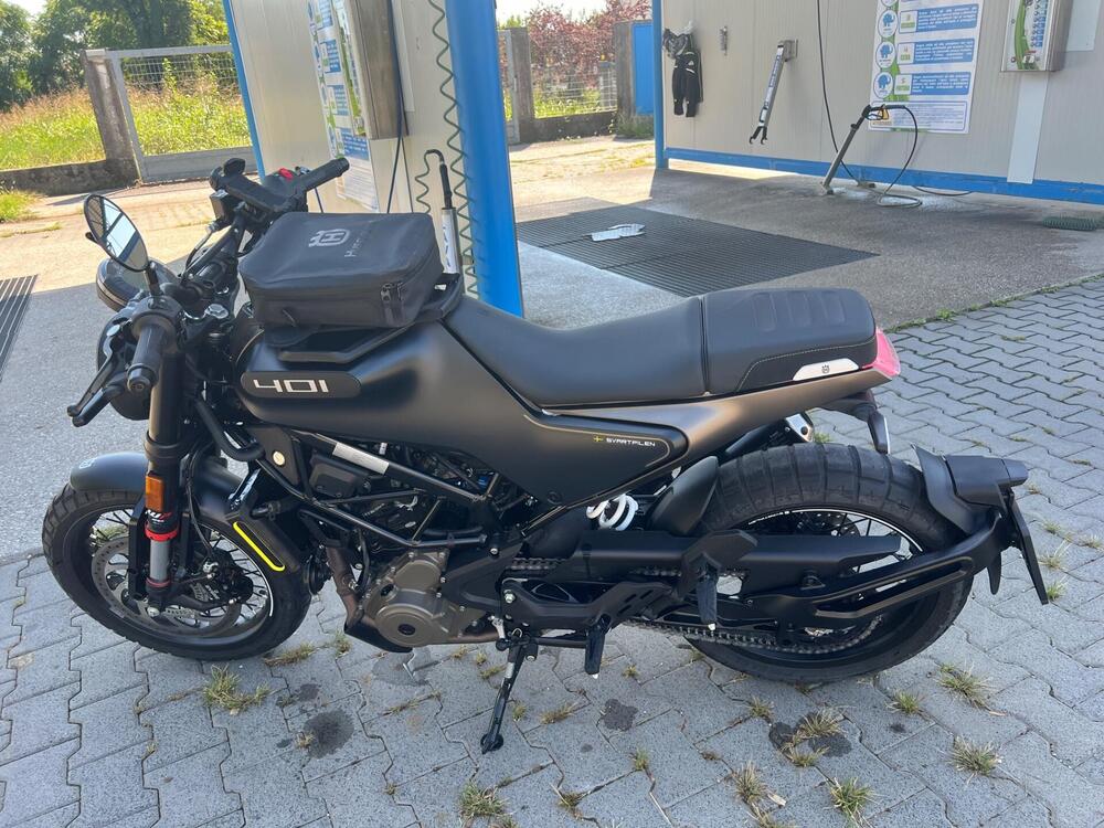 Husqvarna Svartpilen 401 (2021 - 23) (2)