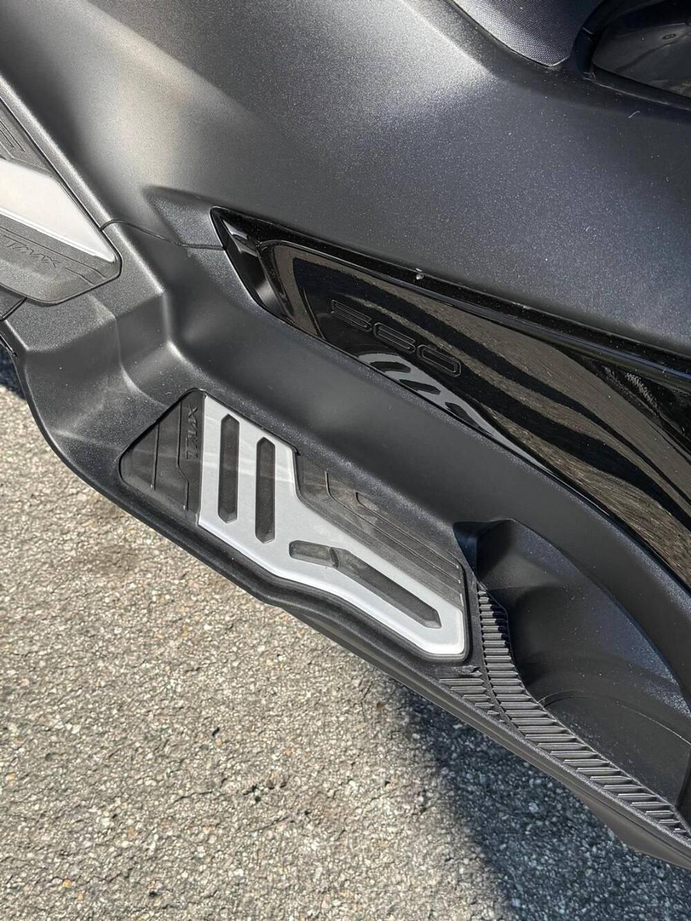 Yamaha T-Max 560 Tech Max (2022 - 24) (6)