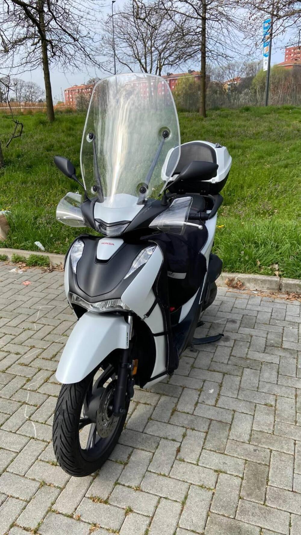 Honda SH 125i Sport (2024 - 25) (2)