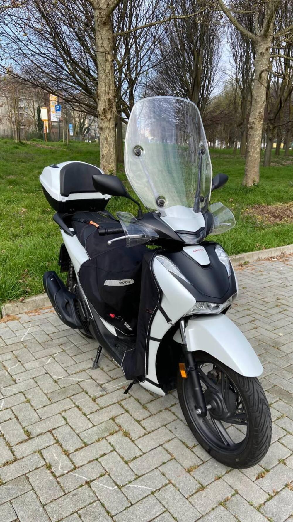 Honda SH 125i Sport (2024 - 25) (3)