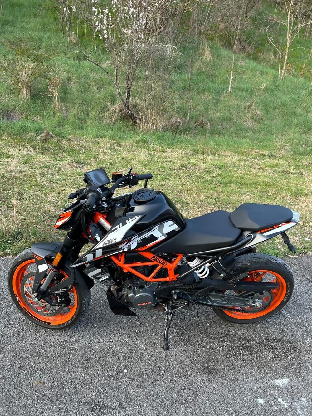 KTM 125 Duke (2021 - 23) (3)