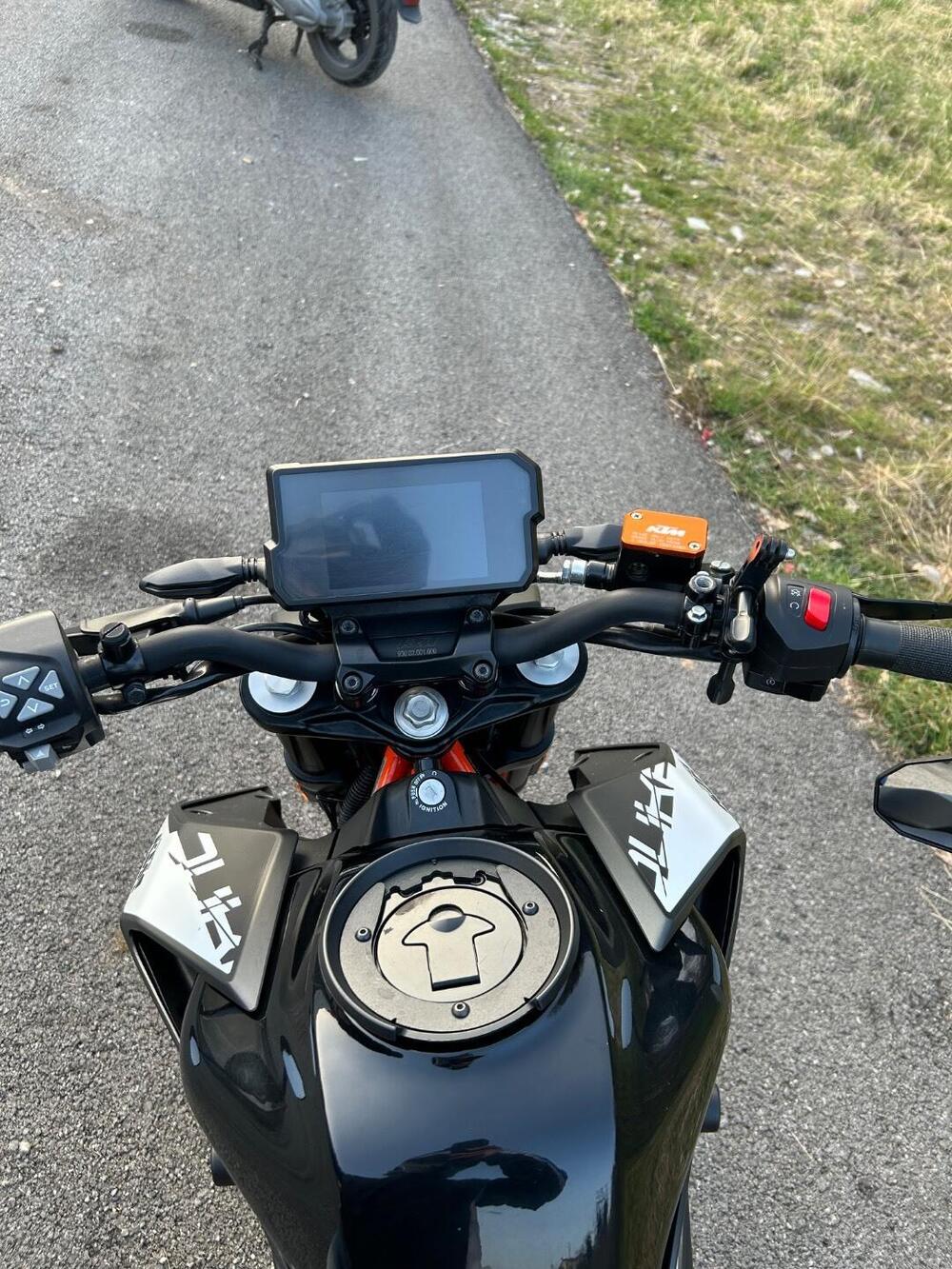 KTM 125 Duke (2021 - 23) (9)