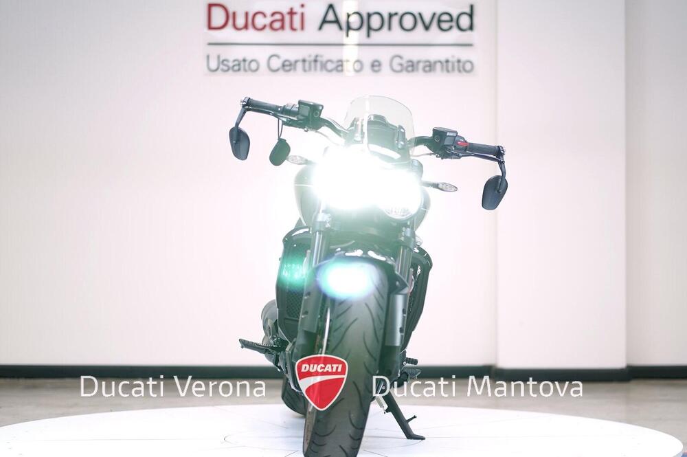 Triumph Rocket 3 Storm R (2024 - 26) (3)