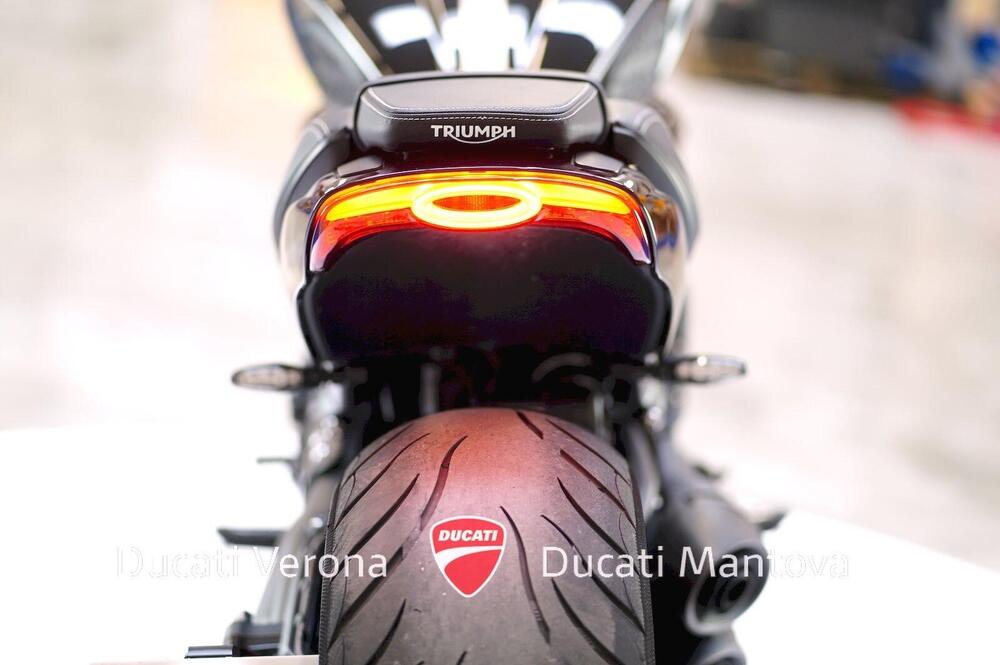 Triumph Rocket 3 Storm R (2024 - 26) (13)