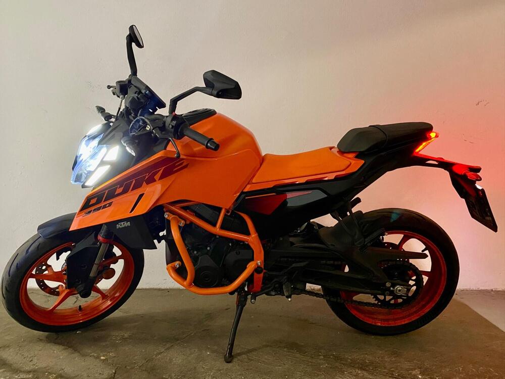 KTM 390 Duke (2024 - 25) (3)