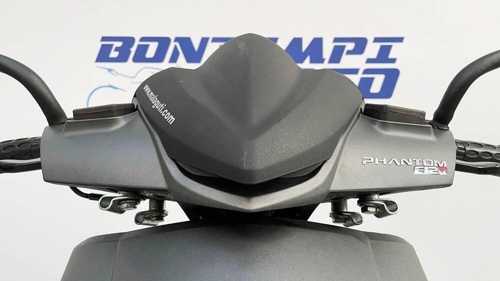 Malaguti F12 Phantom 50 R Liquid Cooled (2008 - 11) (13)