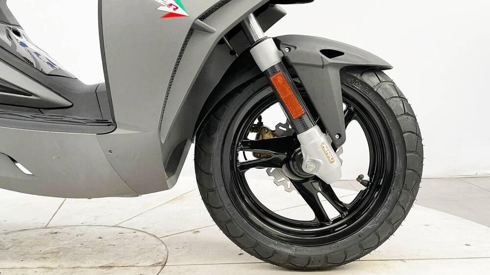 Malaguti F12 Phantom 50 R Liquid Cooled (2008 - 11) (5)