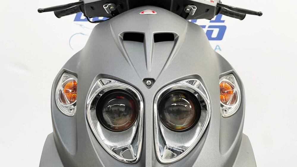 Malaguti F12 Phantom 50 R Liquid Cooled (2008 - 11) (18)