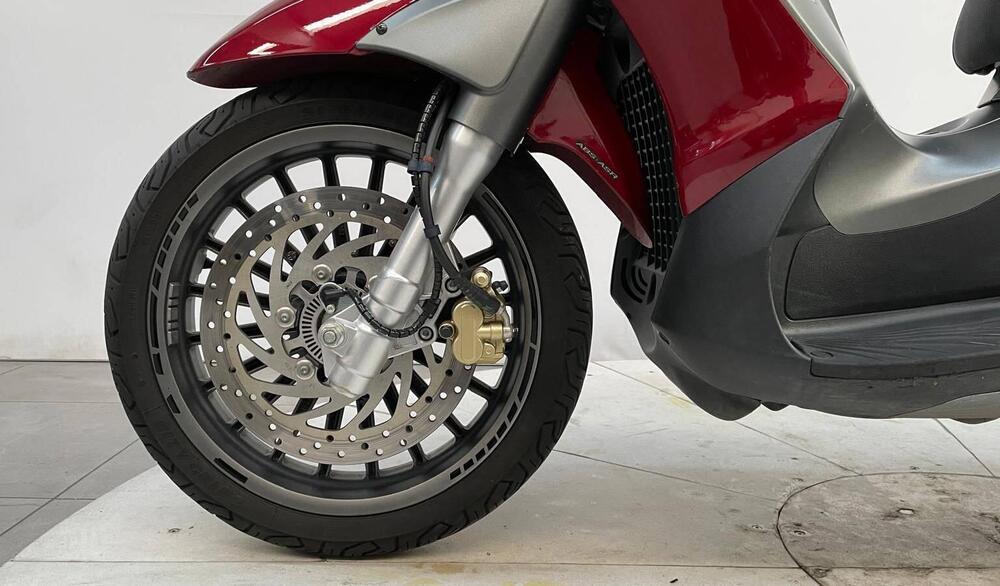 Piaggio Beverly 300 S i.e. ABS-ASR (2016 - 20) (6)