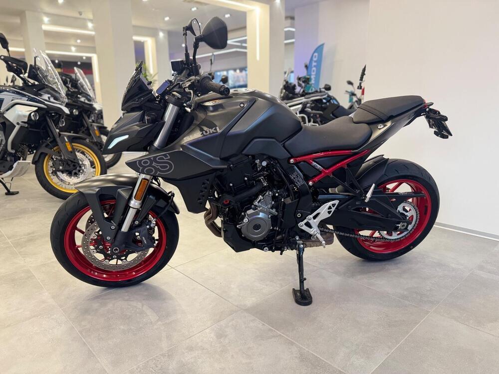 Suzuki GSX-8S (2025 - 26) (2)