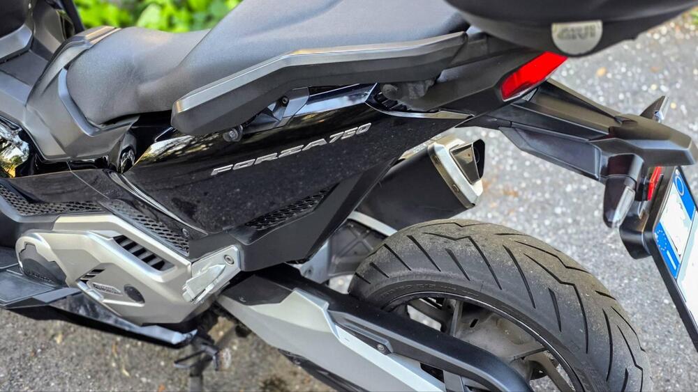 Honda Forza 750 DCT (2021 - 24) (9)