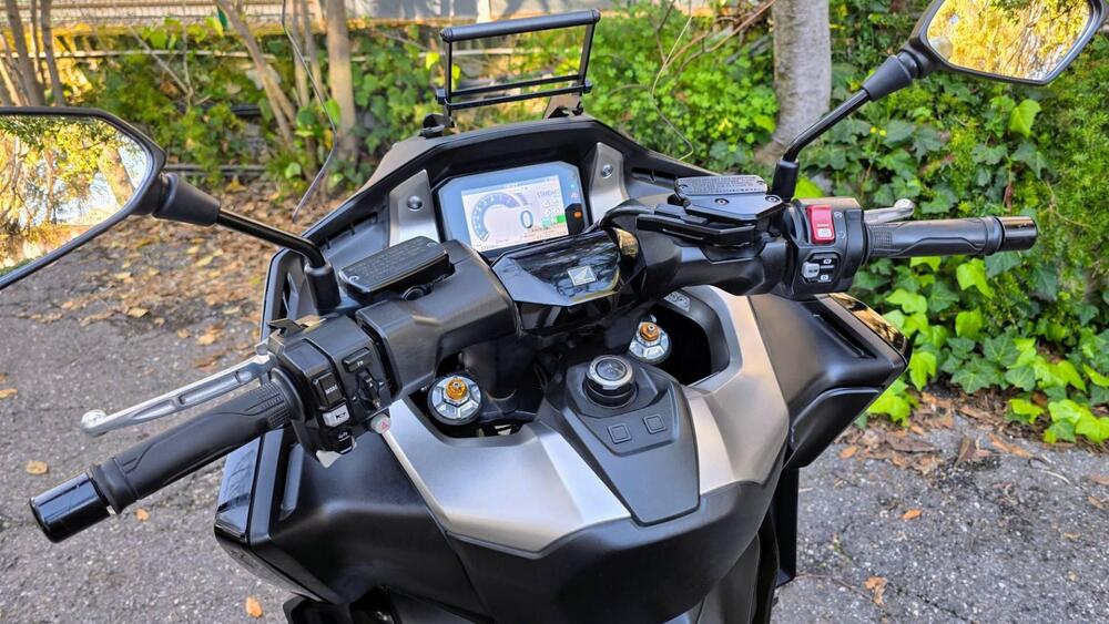 Honda Forza 750 DCT (2021 - 24) (13)
