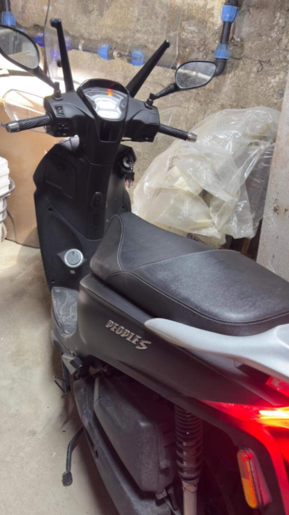 Kymco People 200i S (2021 - 26) (2)