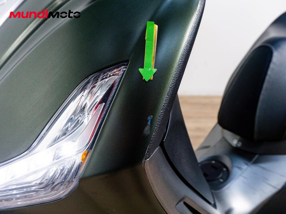 Piaggio Beverly 350 SportTouring ie ABS (2011 - 17) (20)