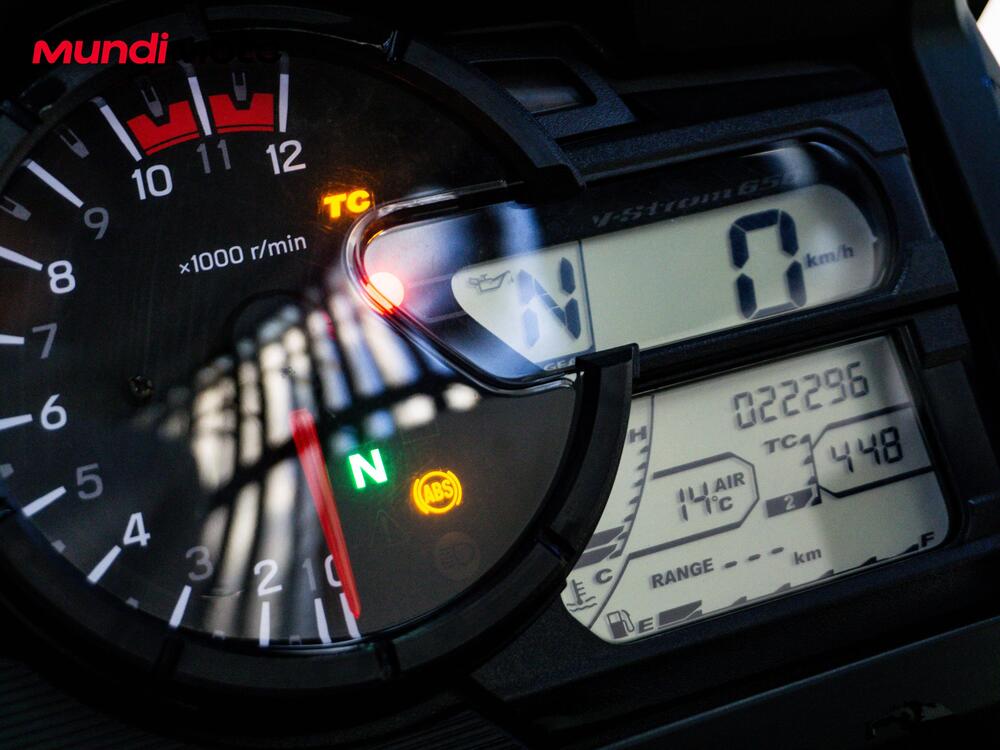 Suzuki V-Strom 650 ABS XT Fun Ride (2016) (12)