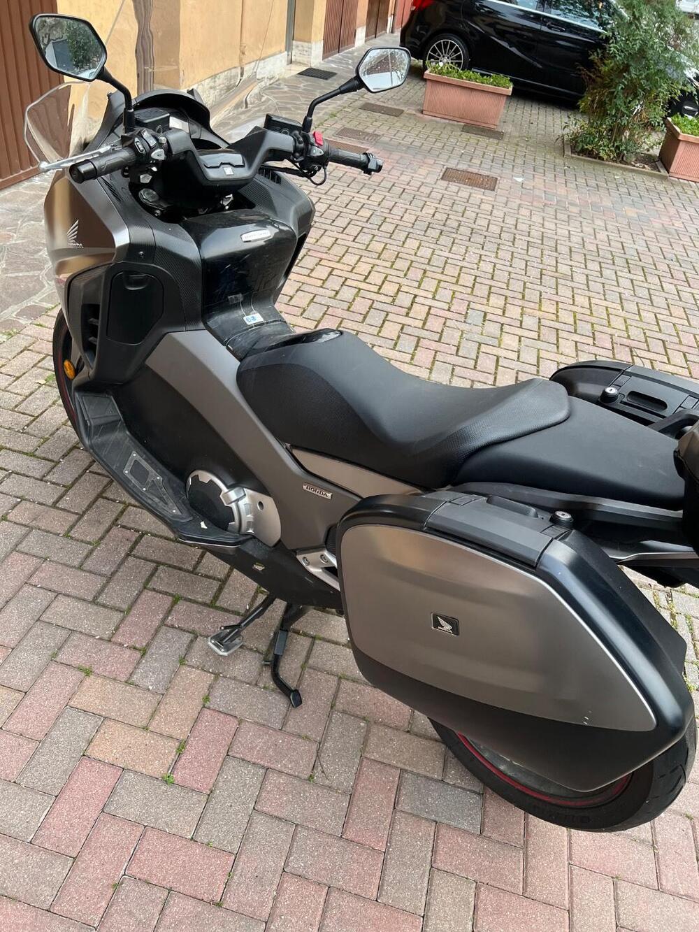 Honda Integra 750 DCT Sport (2017) (3)