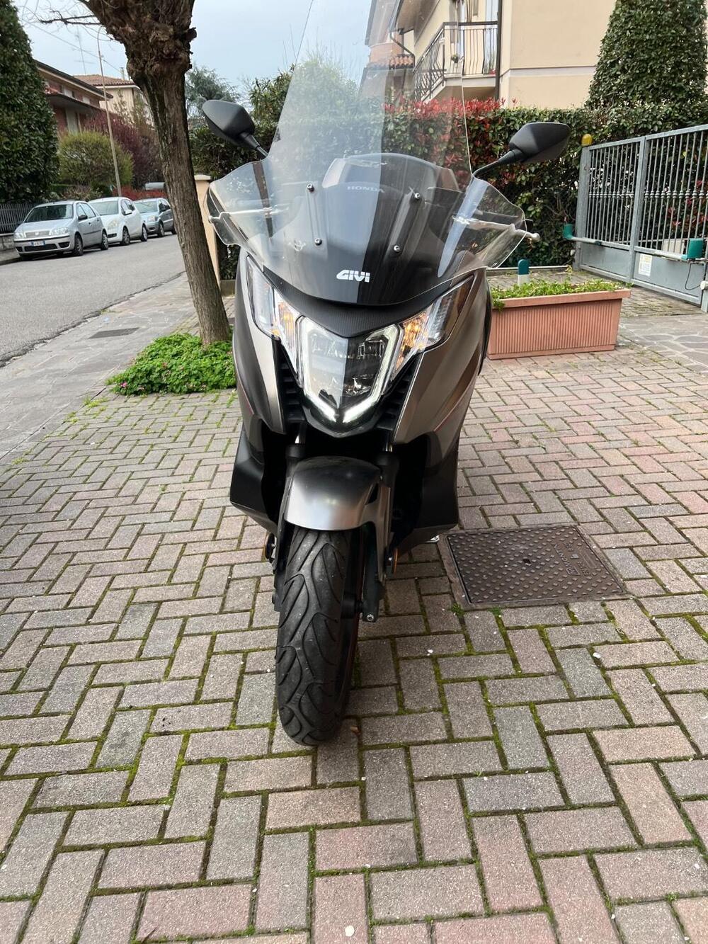Honda Integra 750 DCT Sport (2017) (5)
